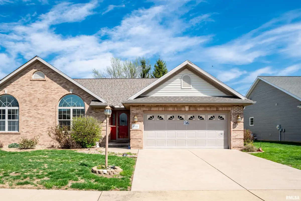 3725 W Eagle Point Drive, Peoria, IL 61615 - #1