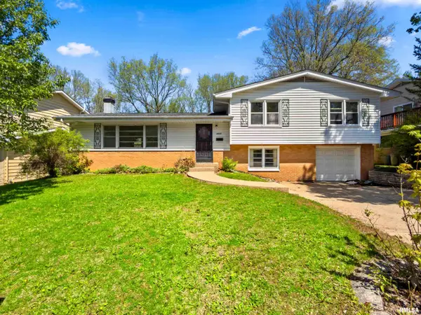 2717 W Castle Court, Peoria, IL 61614