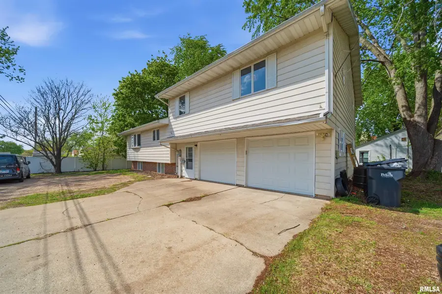 1315 Prince Street, Pekin, IL 61554 - #3