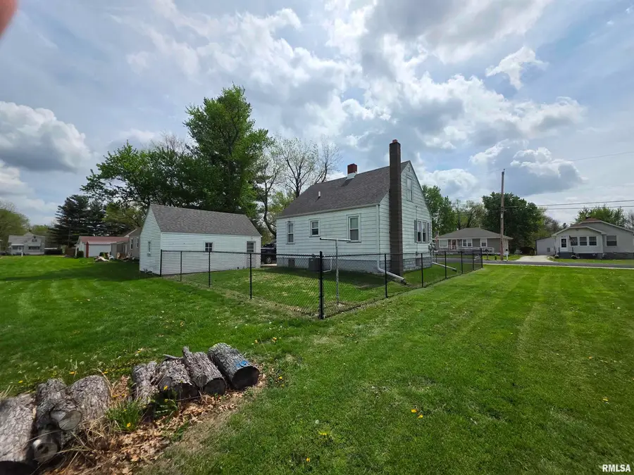 4609 W Whipp Avenue, Bartonville, IL 61607 - #2