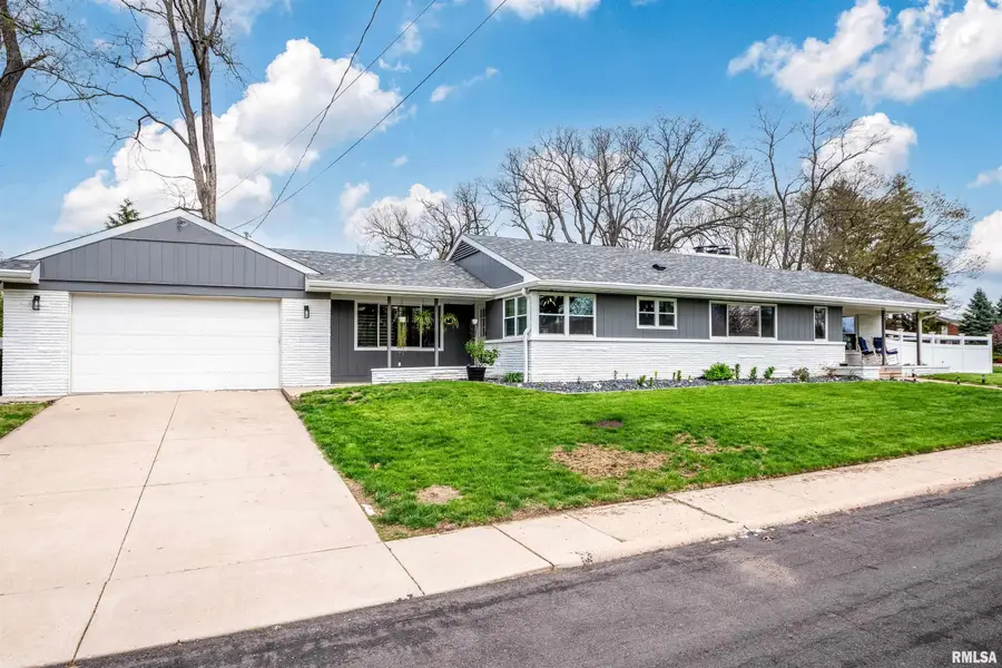 721 E White Oak Court, Peoria, IL 61614 - #3