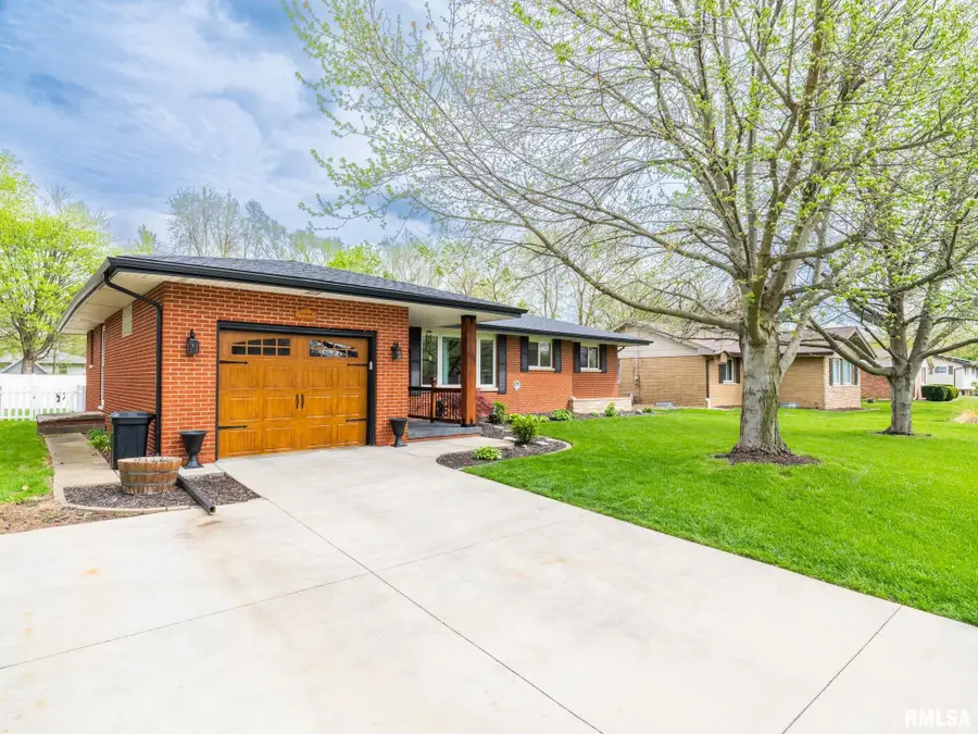 800 S Kickapoo Lane, Peoria, IL 61604 - #3