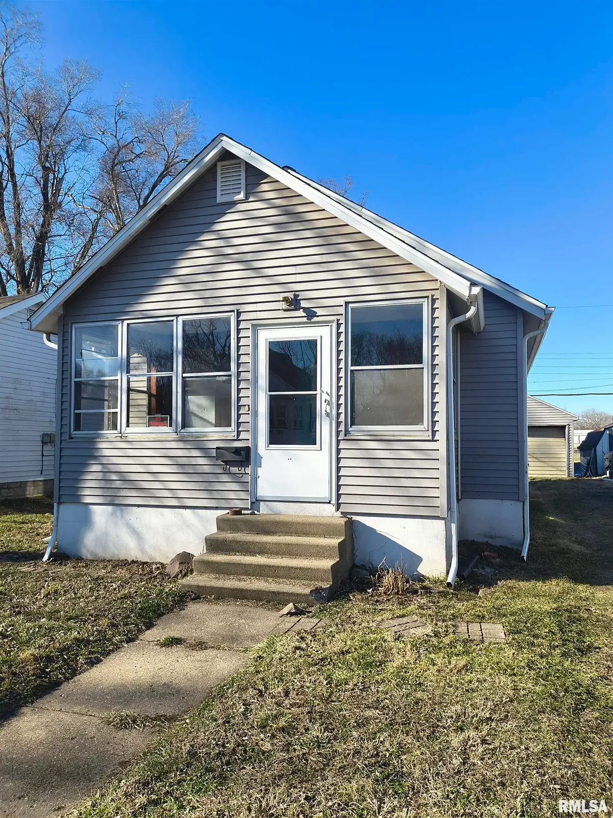 1011 Mechanic Street, Pekin, IL 61554 - #1