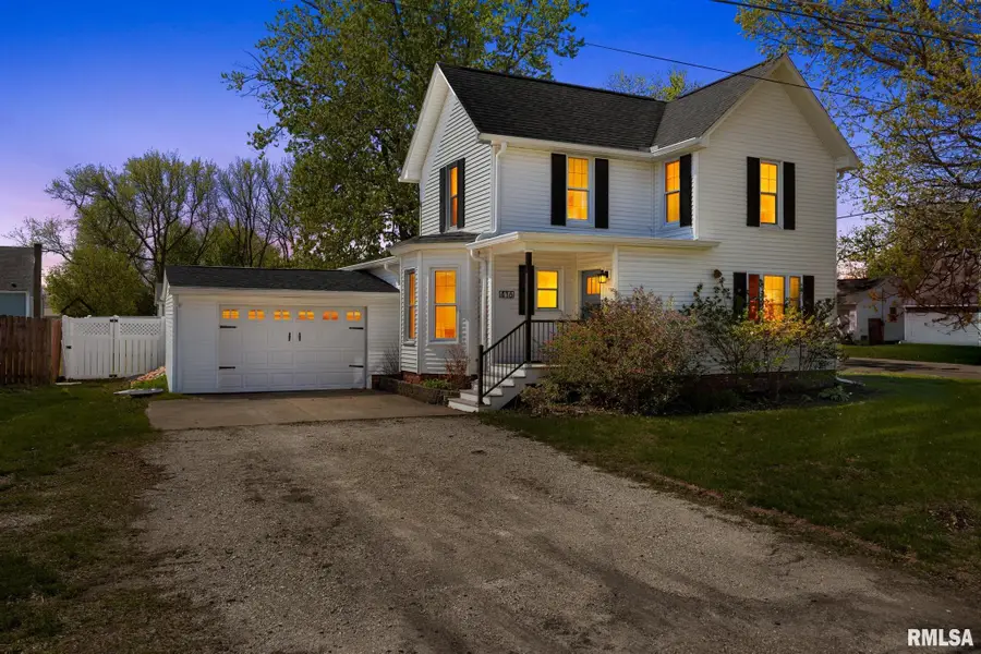 416 W Butternut Street, Elmwood, IL 61529 - #2