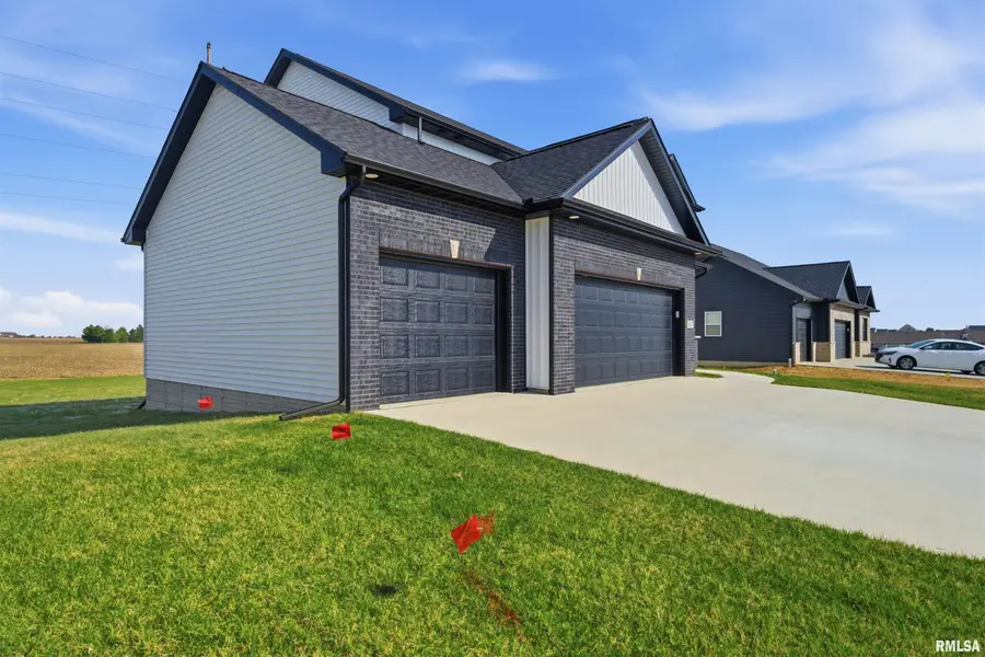 1617 Rustic Oak Drive, Washington, IL 61571 - #2