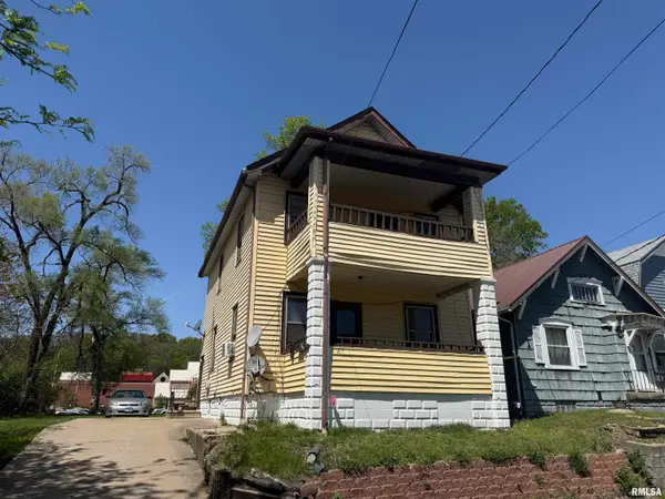 1617 NE Monroe Street, Peoria, IL 61603