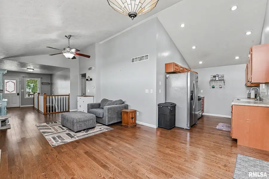 102 S Kruse Street, Mackinaw, IL 61755 - #2