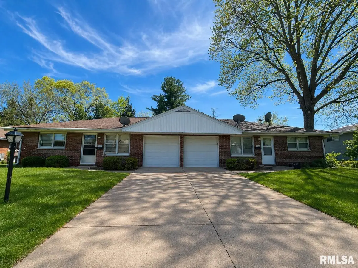 2604-2606 W Wardcliffe Drive, Peoria, IL 61604 - #1