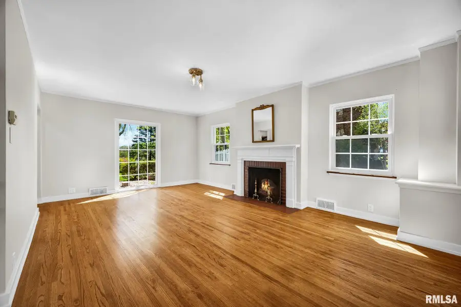 5908 N Elm Lane, Peoria, IL 61614 - #3