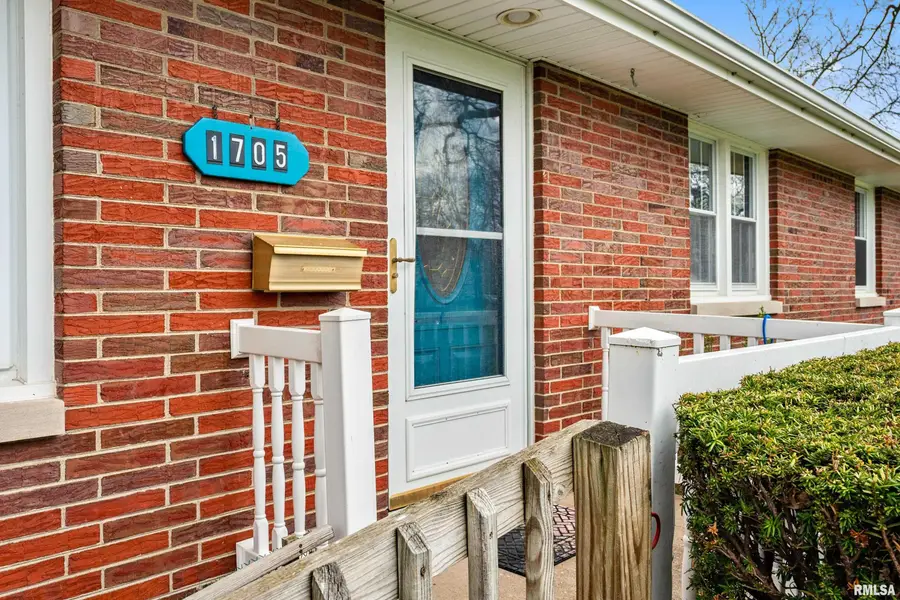1705 W Lake Avenue, Peoria, IL 61614-5620 - #3