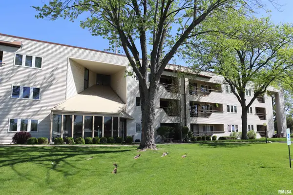 2601 W Willowlake Drive #19, Peoria, IL 61614