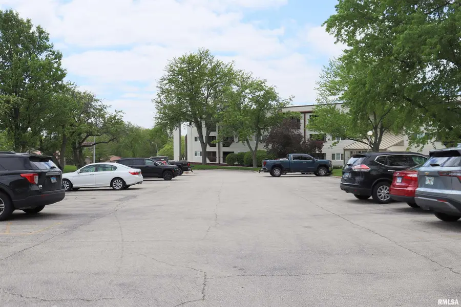 2601 W Willowlake Drive #19, Peoria, IL 61614 - #2
