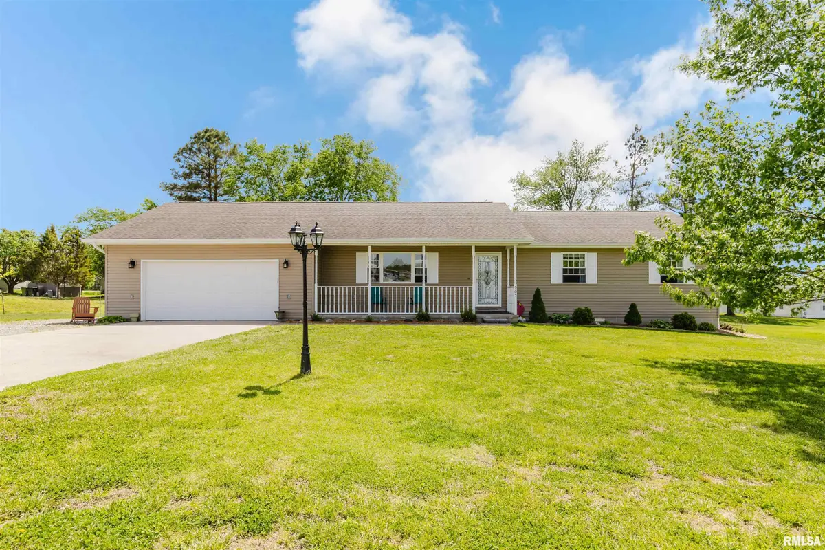 905 Marilyn Drive, Johnston City, IL 62951 - #1