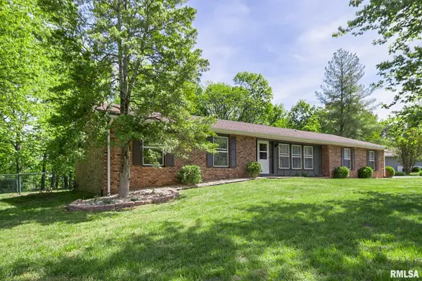 124 Spring Arbor Drive, Carbondale, IL 62902