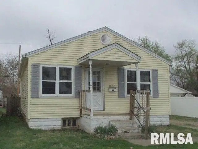 1409 S 9th Street, Pekin, IL 61554 - #1