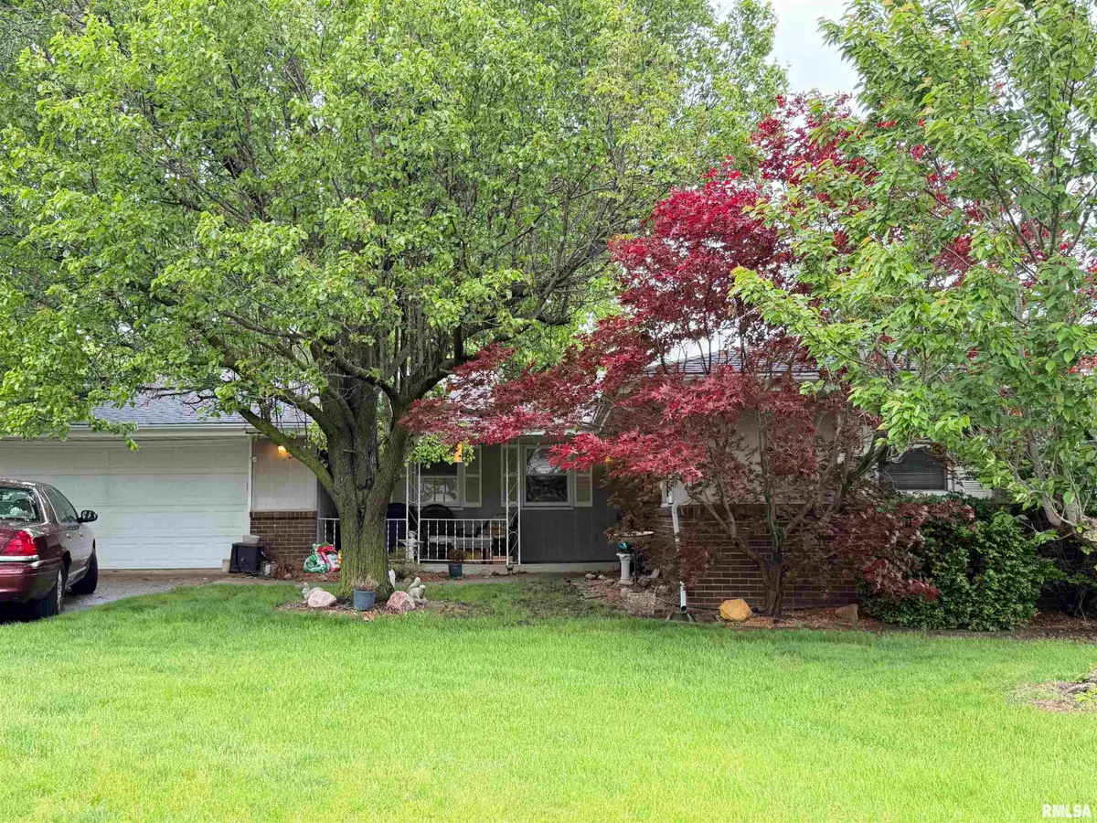 210 Riss Drive, Normal, IL 61761 - #1