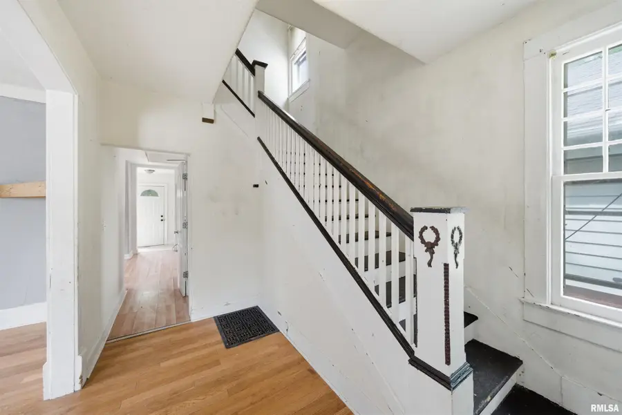 2701 N Dechman Avenue, Peoria, IL 61603 - #2