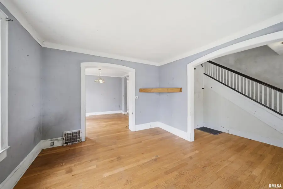 2701 N Dechman Avenue, Peoria, IL 61603 - #3