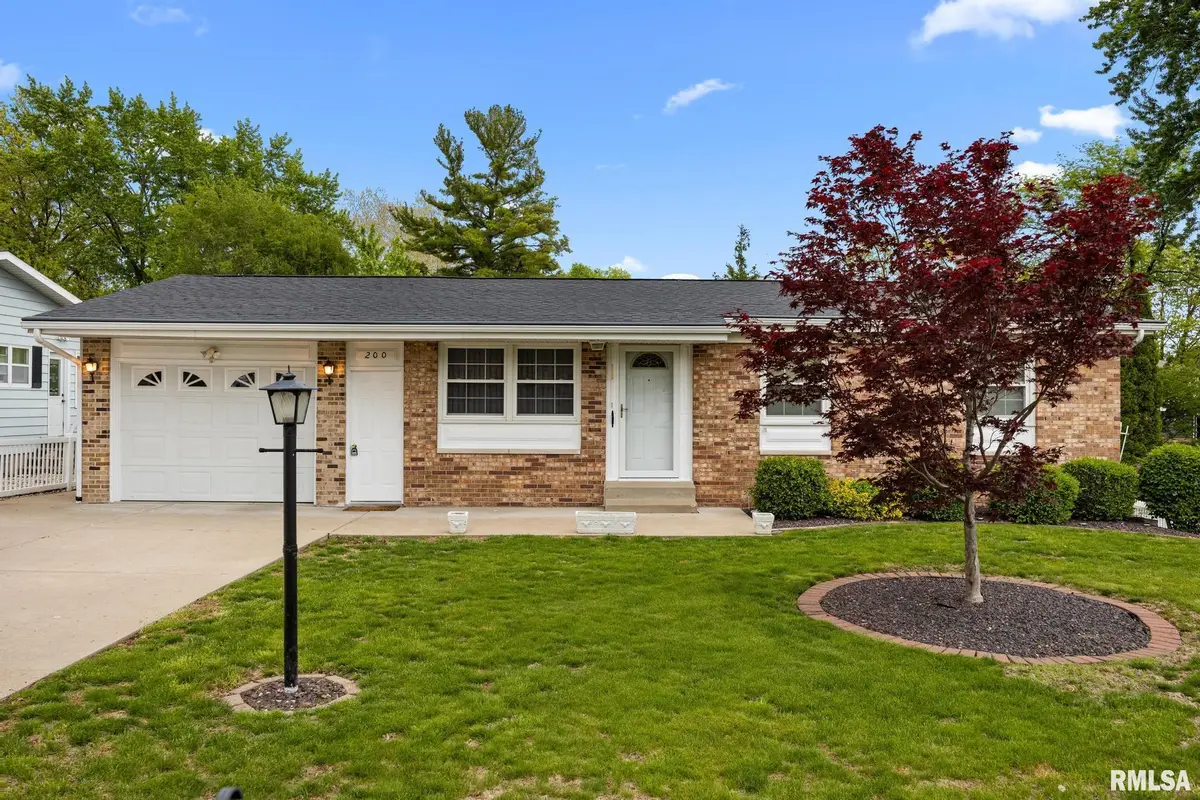 200 Bess Street, Washington, IL 61571 - #1