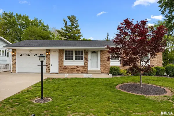 200 Bess Street, Washington, IL 61571