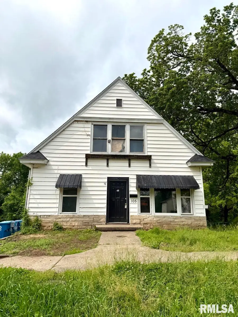 105 E Spring Street, Anna, IL 62906 - #2