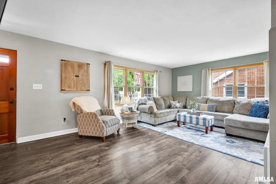 1005 Illinois Street, Pekin, IL 61554 - #3