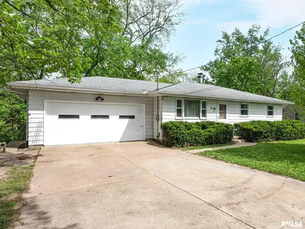 204 Clover Avenue, East Peoria, IL 61611