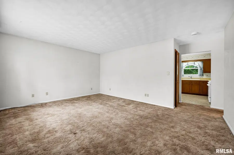 204 Clover Avenue, East Peoria, IL 61611 - #3