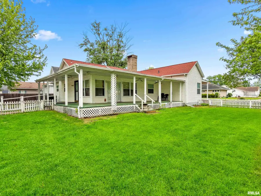 343 S Tremont Avenue, Princeville, IL 61559 - #2