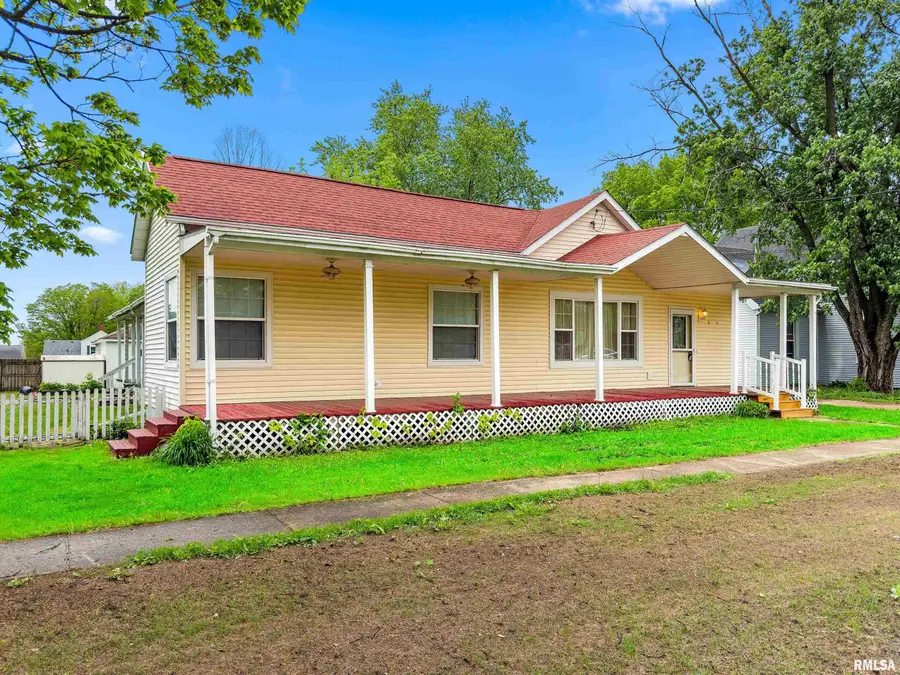 343 S Tremont Avenue, Princeville, IL 61559 - #3