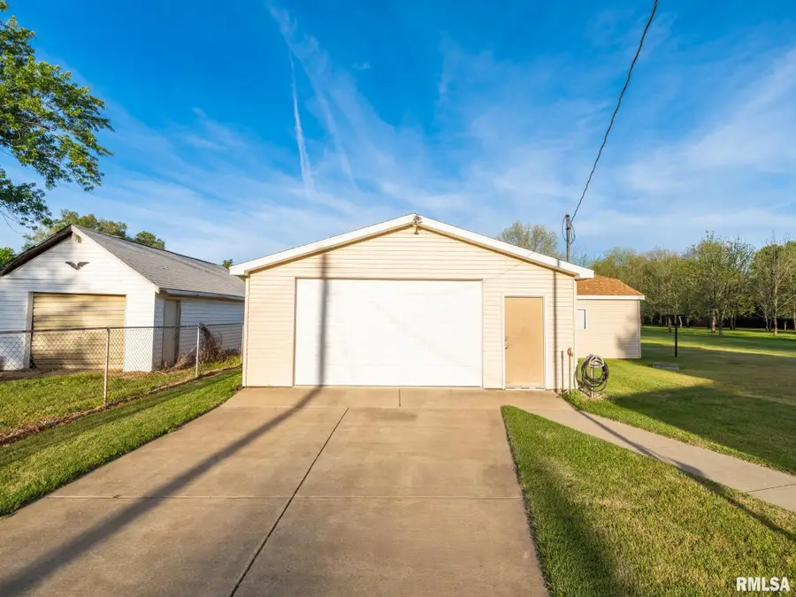 13324 Cedar Street, Manito, IL 61546 - #3