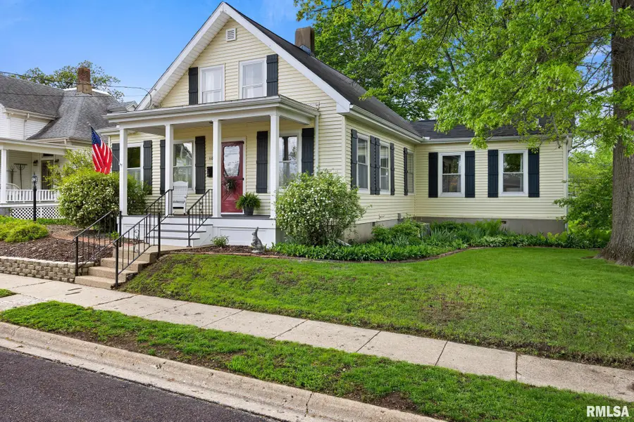 110 N Elm Street, Washington, IL 61571 - #2
