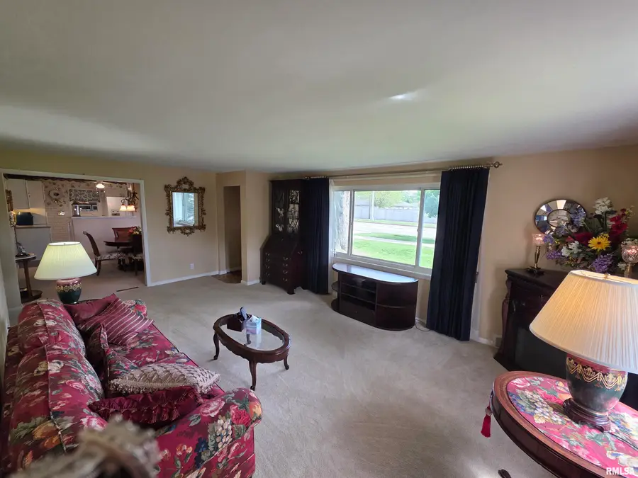 923 W Northmoor Road, Peoria, IL 61614 - #3