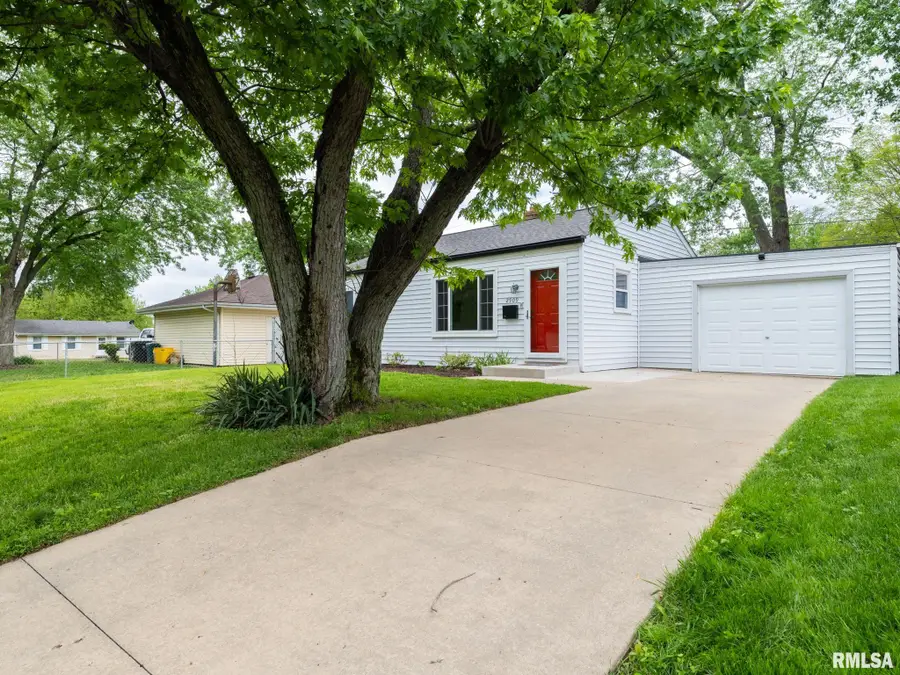 2909 N Victoria Avenue, Peoria, IL 61604 - #2