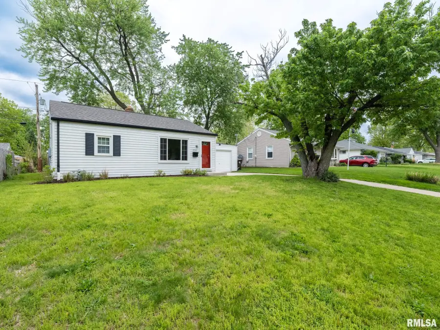 2909 N Victoria Avenue, Peoria, IL 61604 - #3