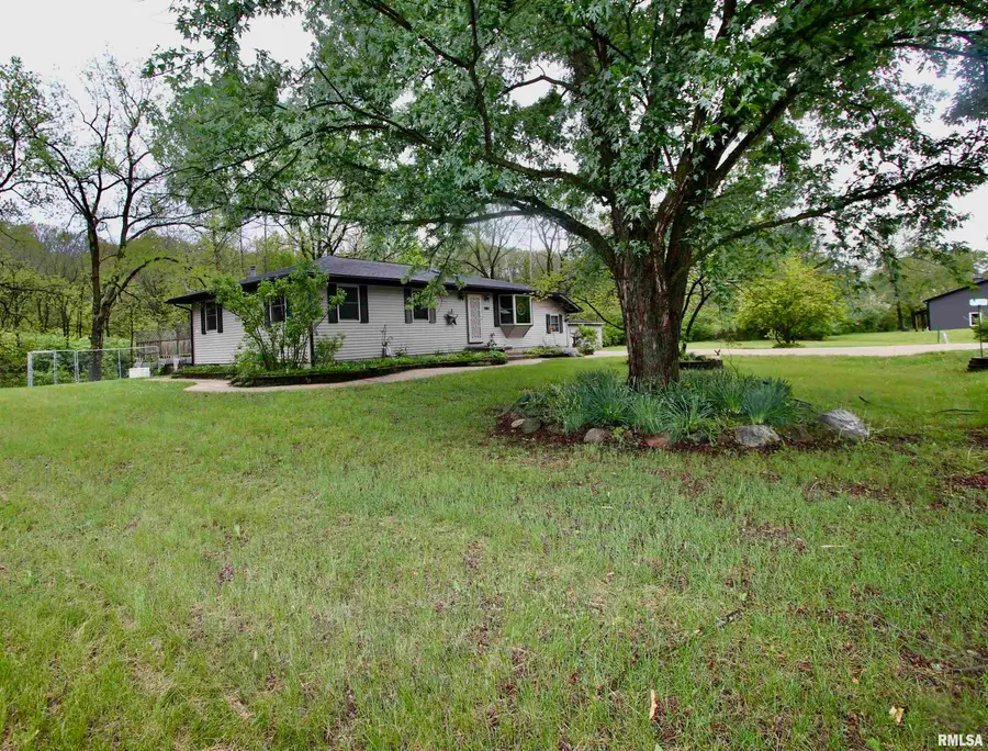 283 E Lucille Street, East Peoria, IL 61611 - #3