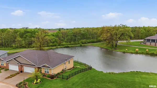 43 Lakeland Park Drive, Canton, IL 61520