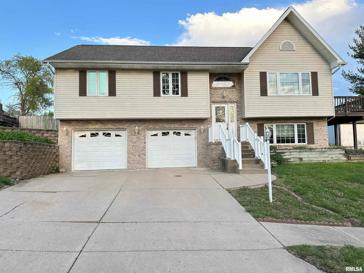 2208 Granada Drive, Pekin, IL 61554 - #1