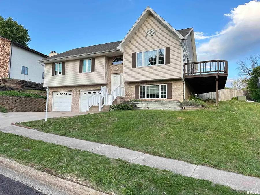 2208 Granada Drive, Pekin, IL 61554 - #3
