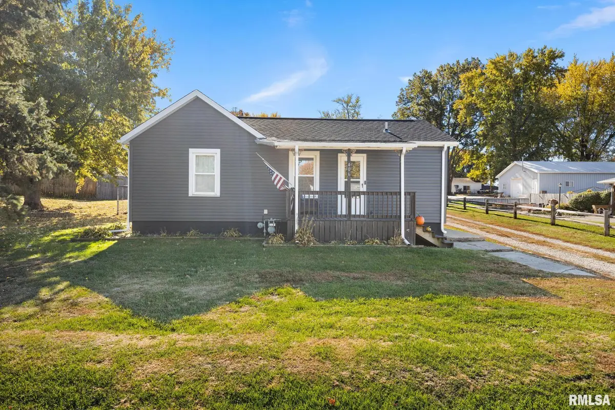 406 W Peoria Street, Elmwood, IL 61529 - #1