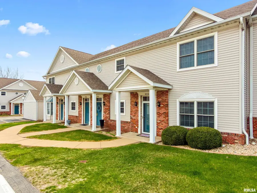 922 W Trailcreek Drive, Peoria, IL 61614 - #3