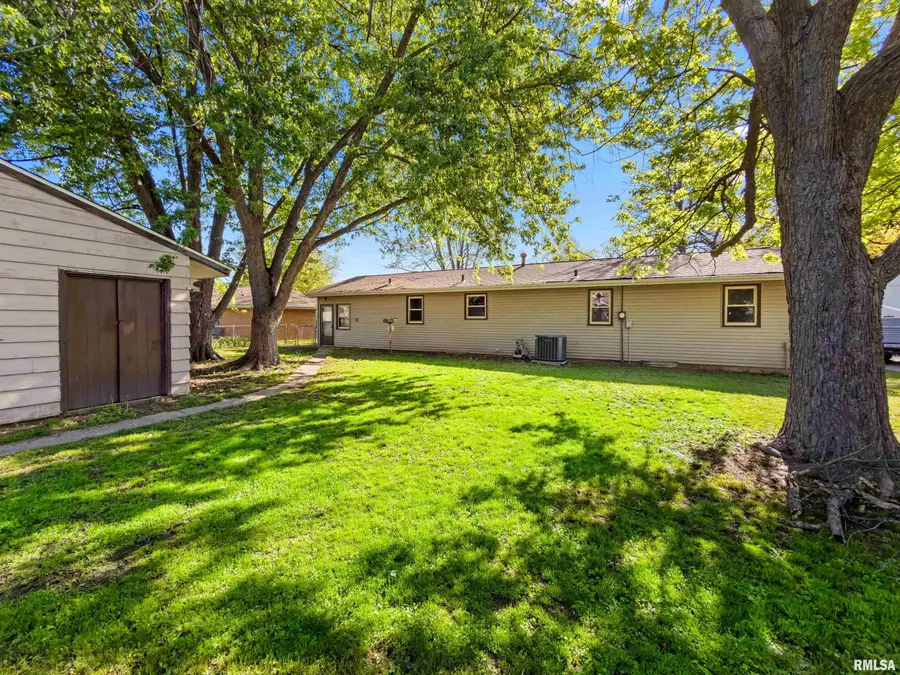 2511 S Daycor Divide, Bartonville, IL 61607 - #3