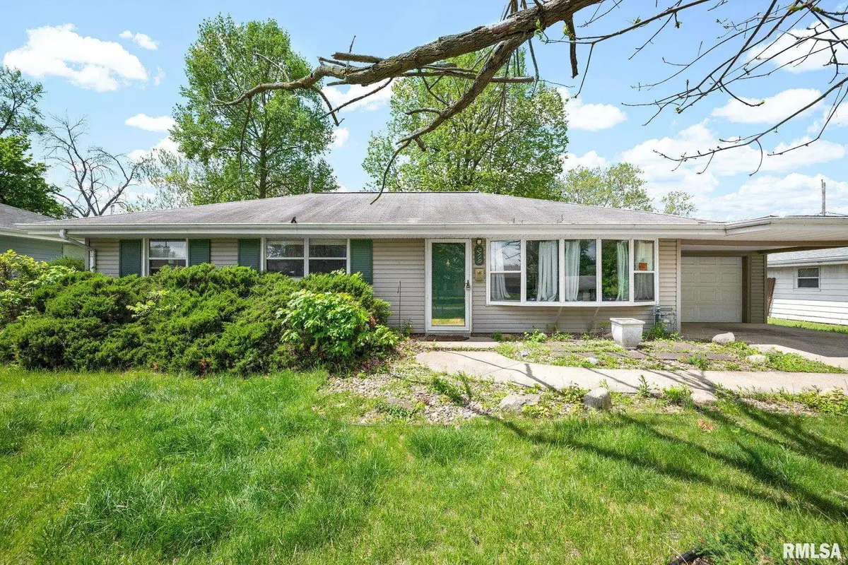 2119 N Wellington Drive, Peoria, IL 61604 - #1
