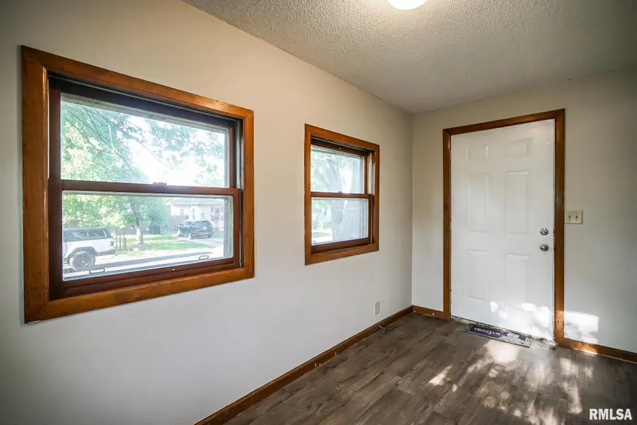 238 Cooper Street, Pekin, IL 61554 - #2