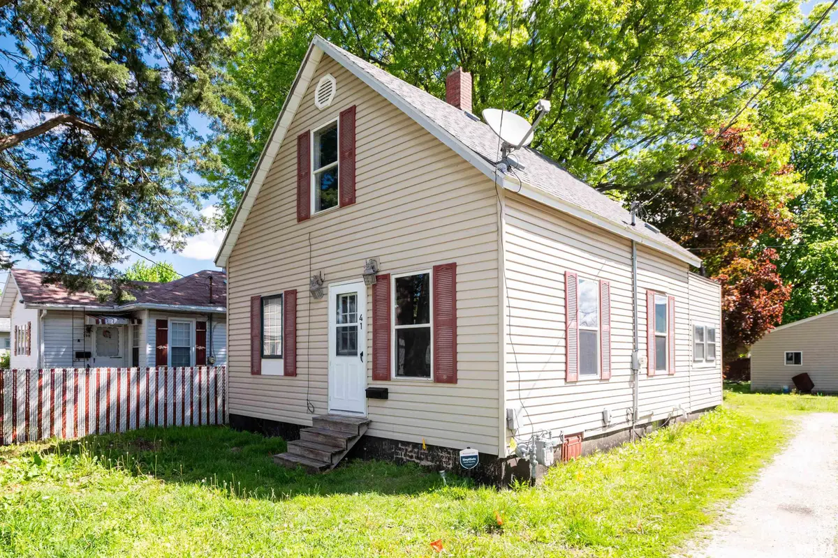 41 N 6th Avenue, Canton, IL 61520 - #1