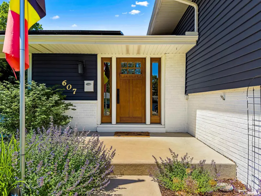 607 Westgate Road, Washington, IL 61571 - #3