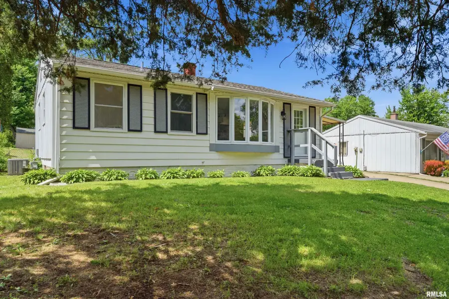 207 Greenbrook Drive, Pekin, IL 61554 - #2