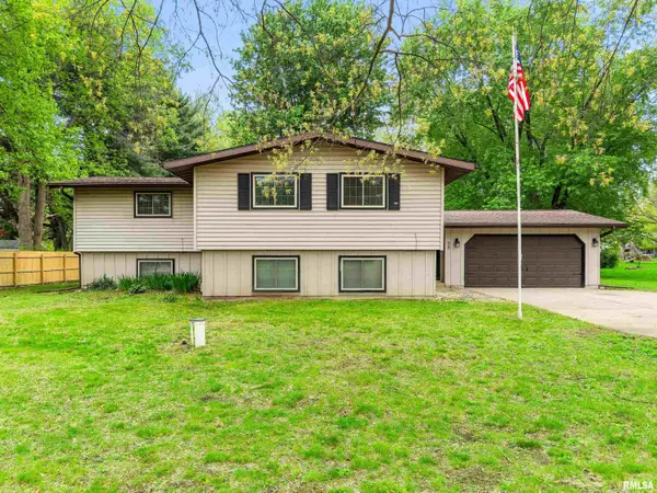 58 S Riverview Drive, East Peoria, IL 61611