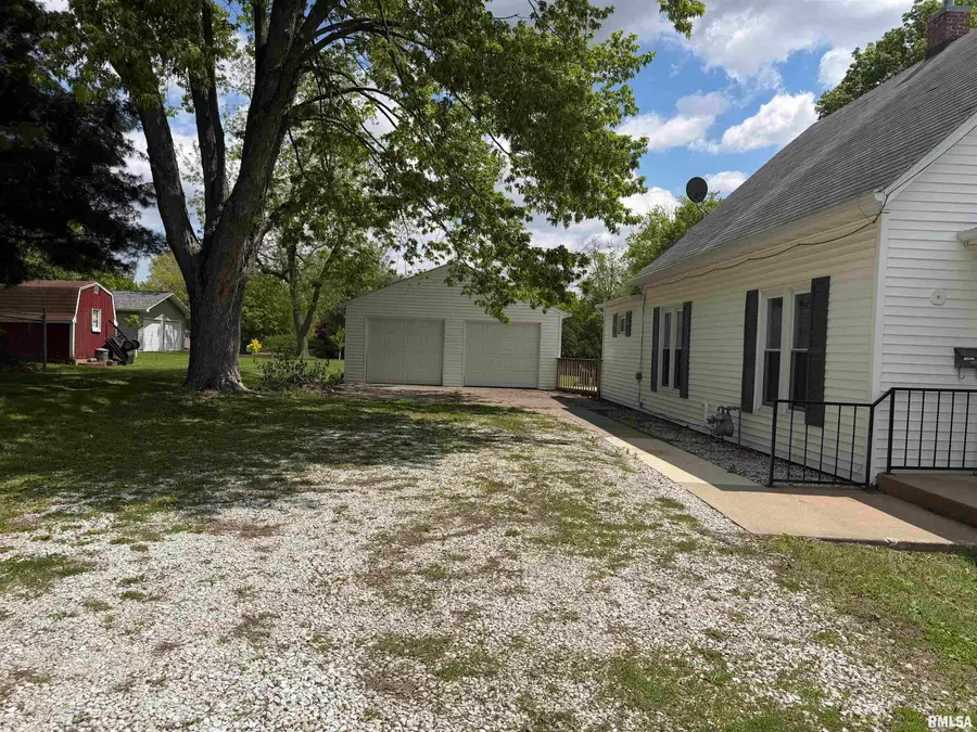 927 S Garfield Street, Macomb, IL 61455 - #3