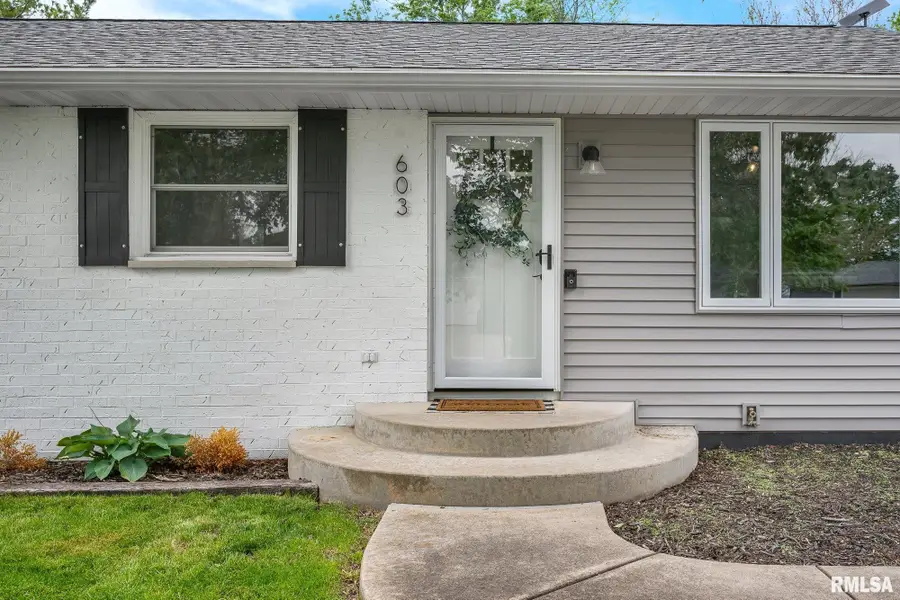 603 Manor Drive, Metamora, IL 61548 - #2